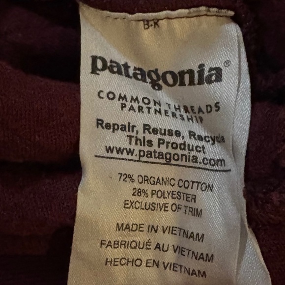 Patagonia quilted 1/4 snap pullover in maroon with red trim - women's size XS - Picture 12 of 12